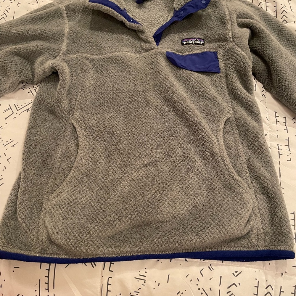 Patagonia velour pull over long sleeve